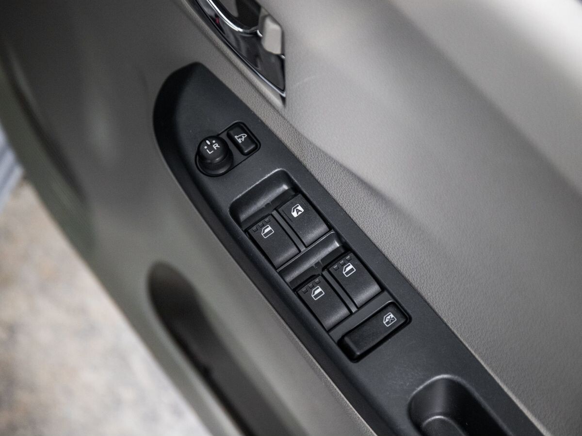 Daihatsu Mira e:S 2015 - фото автомобиля