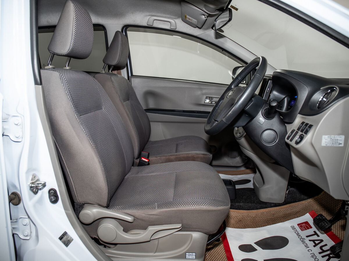 Daihatsu Mira e:S 2015 - фото автомобиля