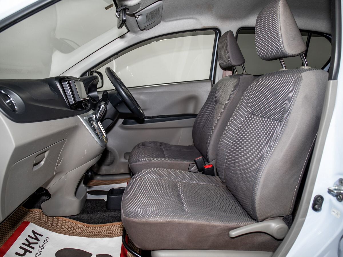 Daihatsu Mira e:S 2015 - фото автомобиля