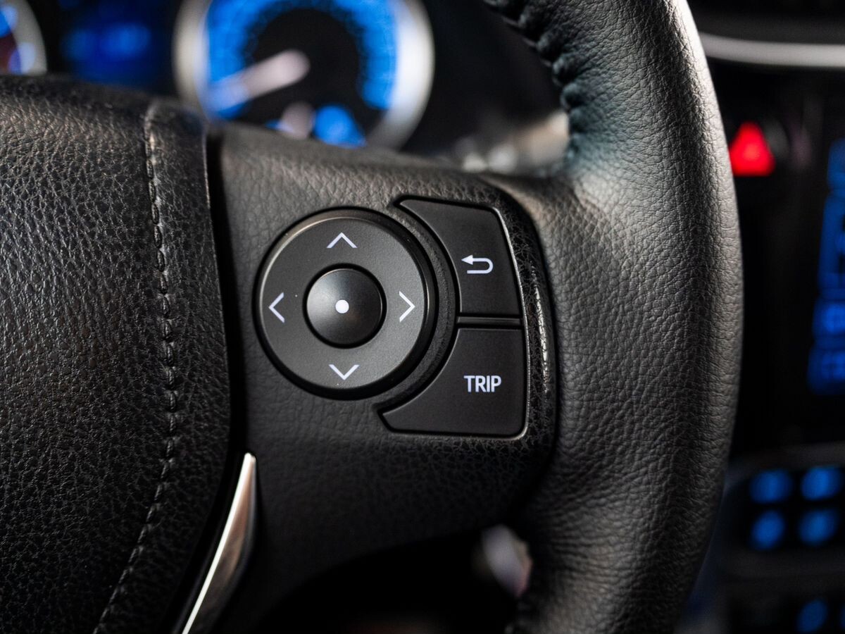 Toyota Corolla 2016 - фото автомобиля