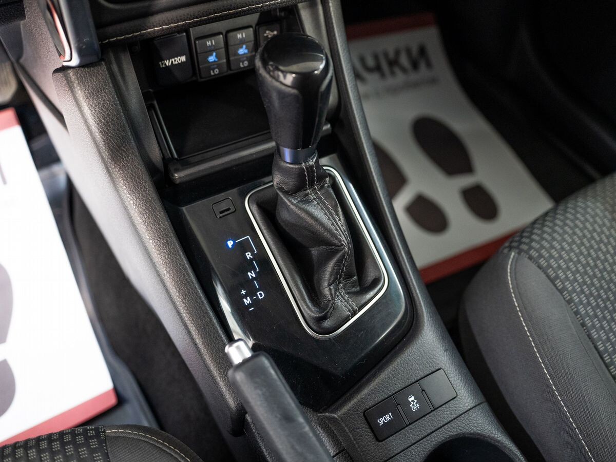 Toyota Corolla 2016 - фото автомобиля