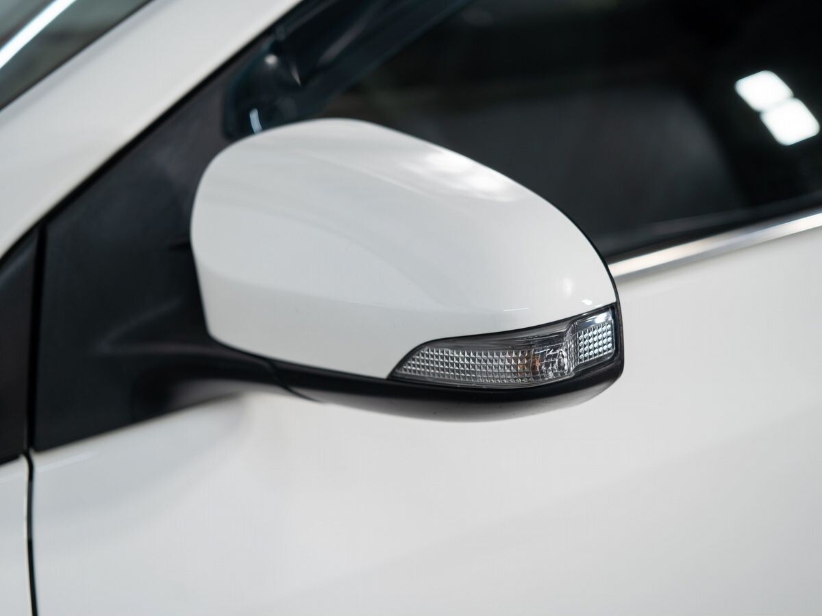 Toyota Corolla 2016 - фото автомобиля