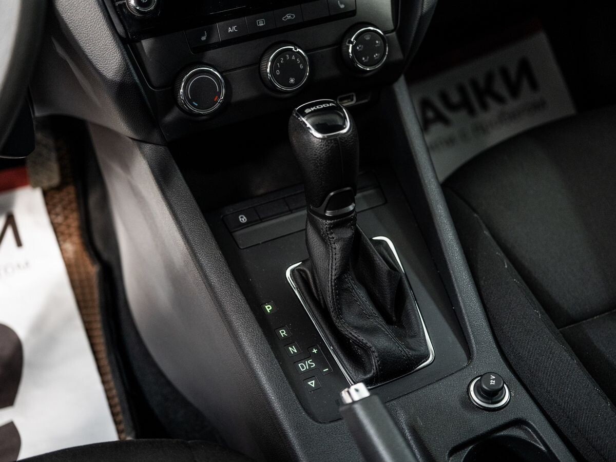 Skoda Octavia 2020 - фото автомобиля