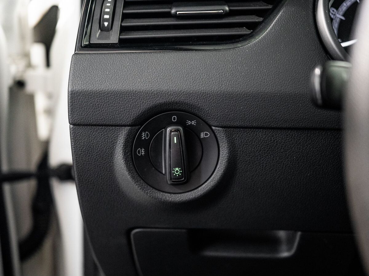 Skoda Octavia 2020 - фото автомобиля