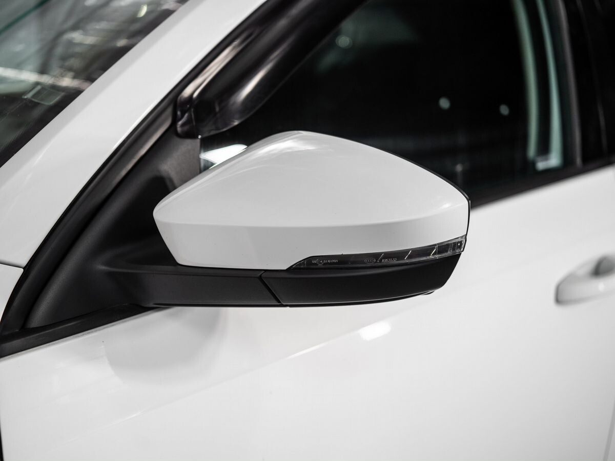 Skoda Octavia 2020 - фото автомобиля