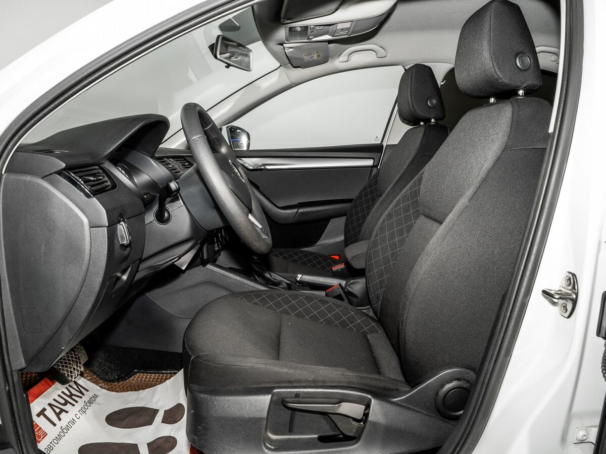 Skoda Octavia 2020 - фото автомобиля