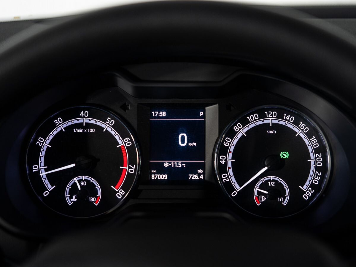 Skoda Octavia 2020 - фото автомобиля