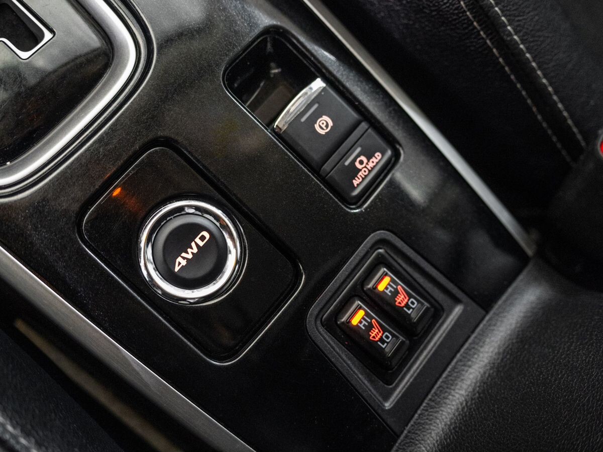 Mitsubishi Outlander 2017 - фото автомобиля