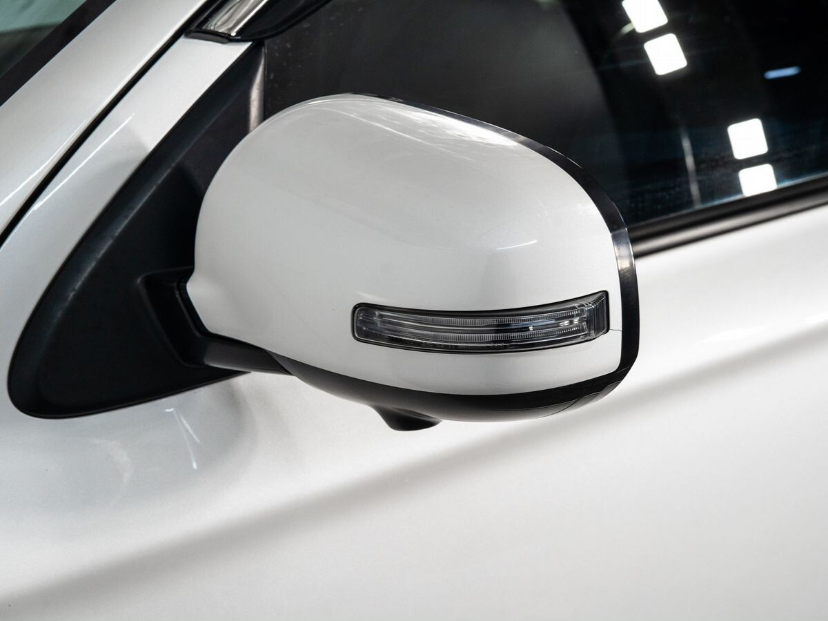 Mitsubishi Outlander 2017 - фото автомобиля