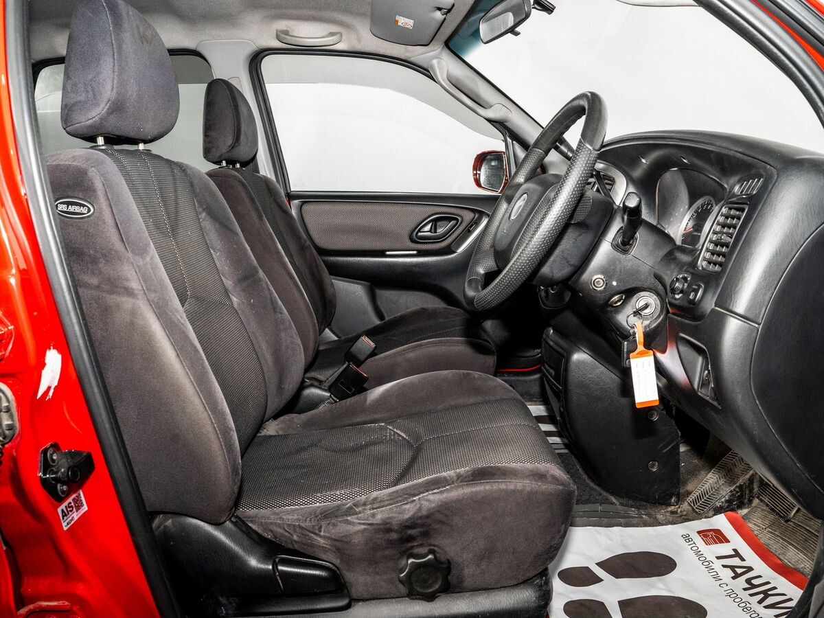 Mazda Tribute 2002 - фото автомобиля