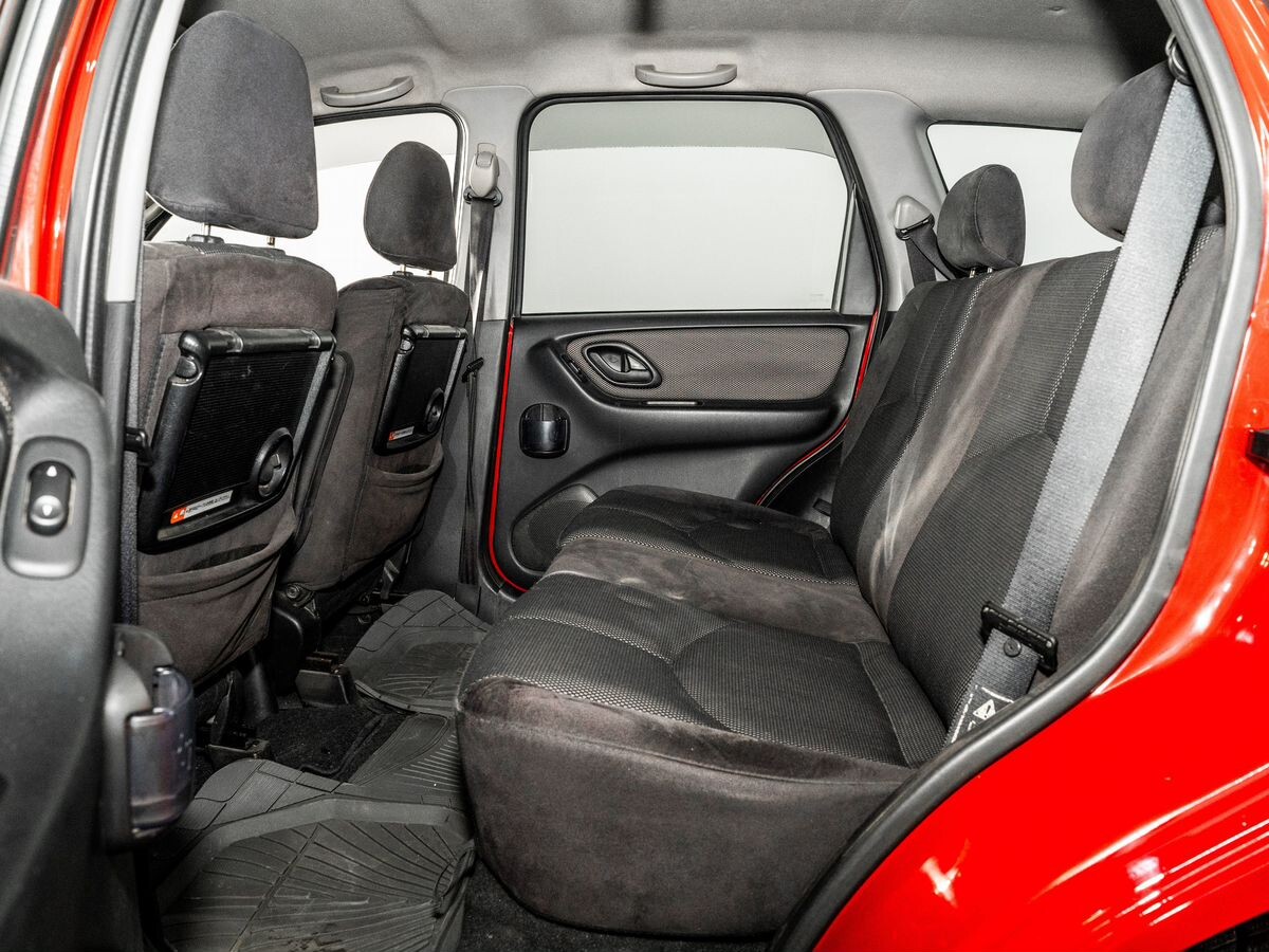 Mazda Tribute 2002 - фото автомобиля