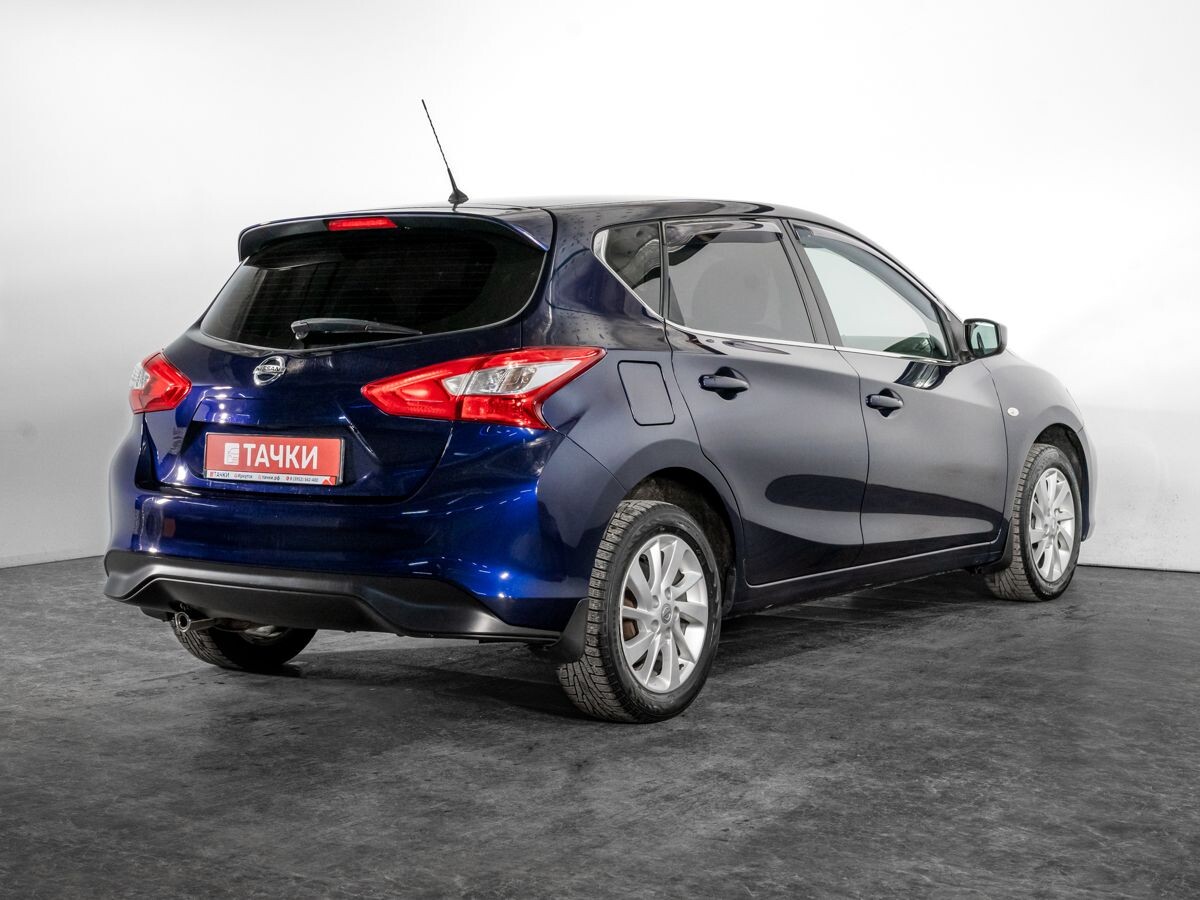 Nissan Tiida 2015 - фото автомобиля