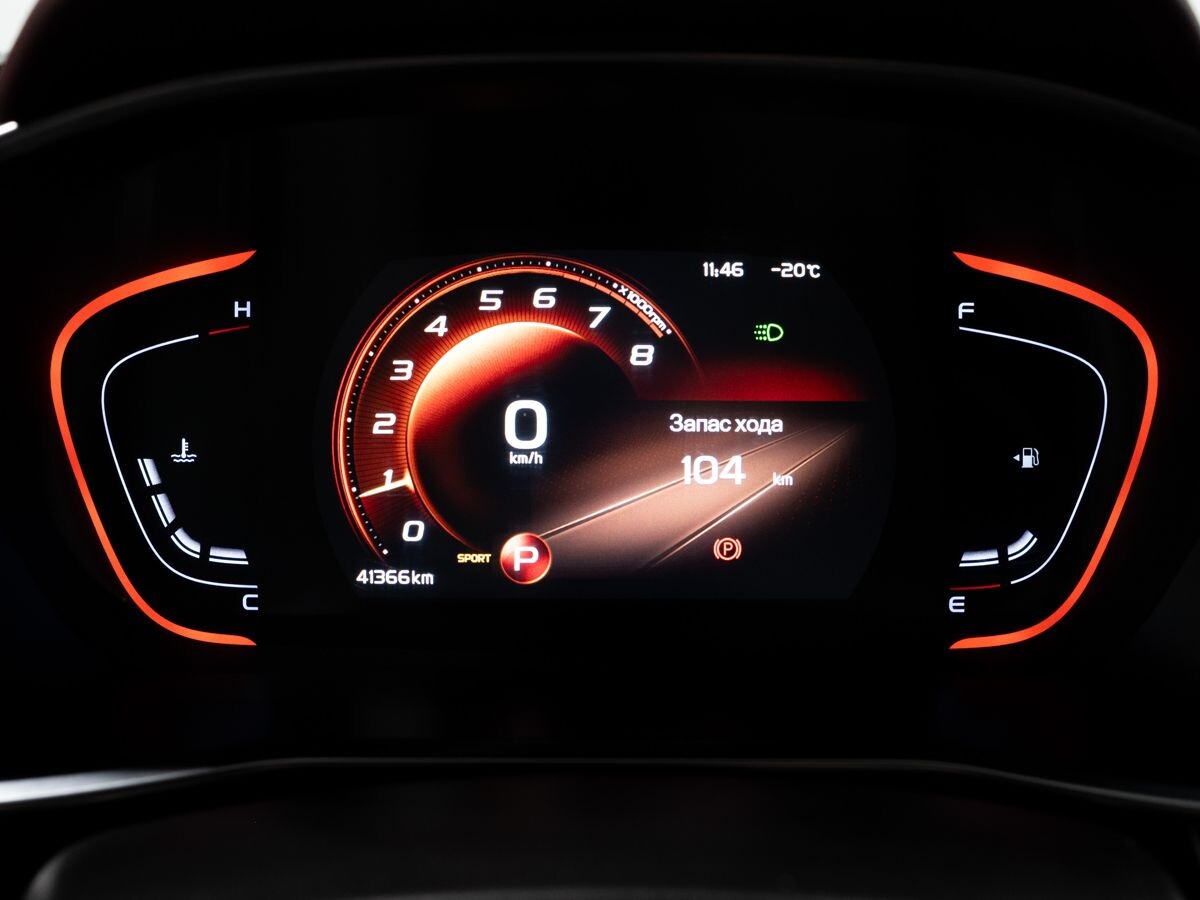 Geely Coolray 2022 - фото автомобиля