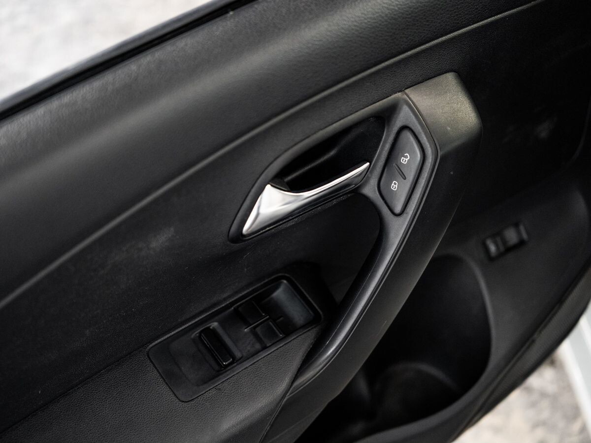 Volkswagen Polo 2019 - фото автомобиля