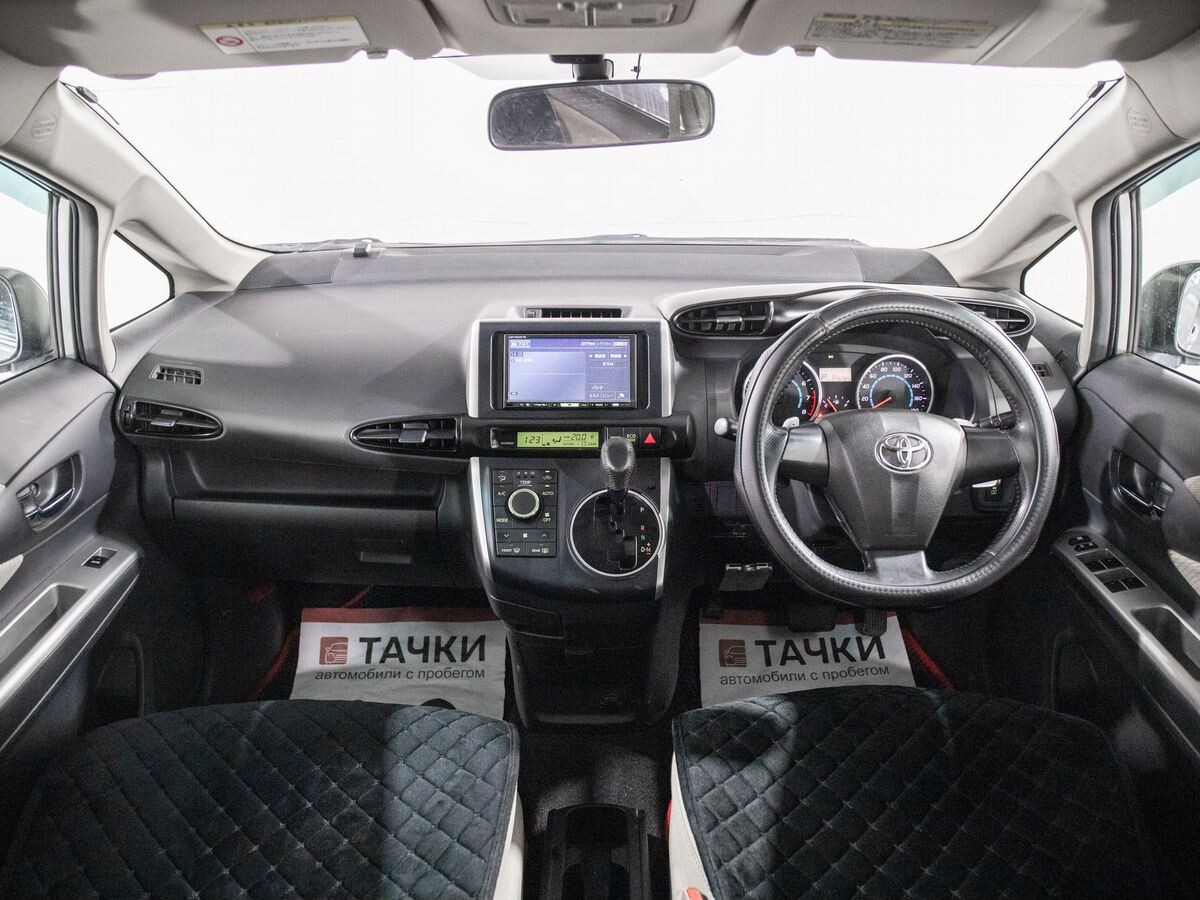 Toyota Wish 2009 - фото автомобиля