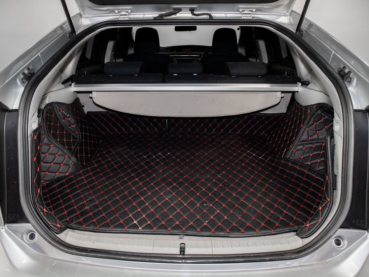 Toyota Prius 2012 - фото автомобиля