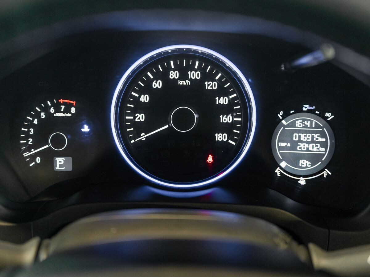 Honda Vezel 2014 - фото автомобиля