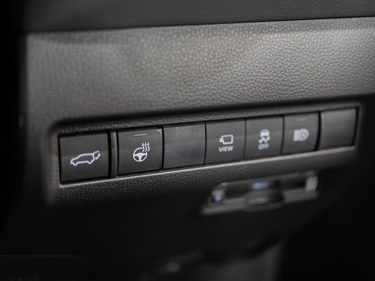 Toyota Harrier 2020 - фото автомобиля