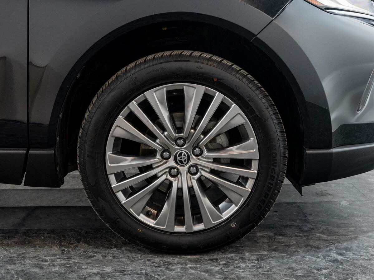 Toyota Harrier 2020 - фото автомобиля