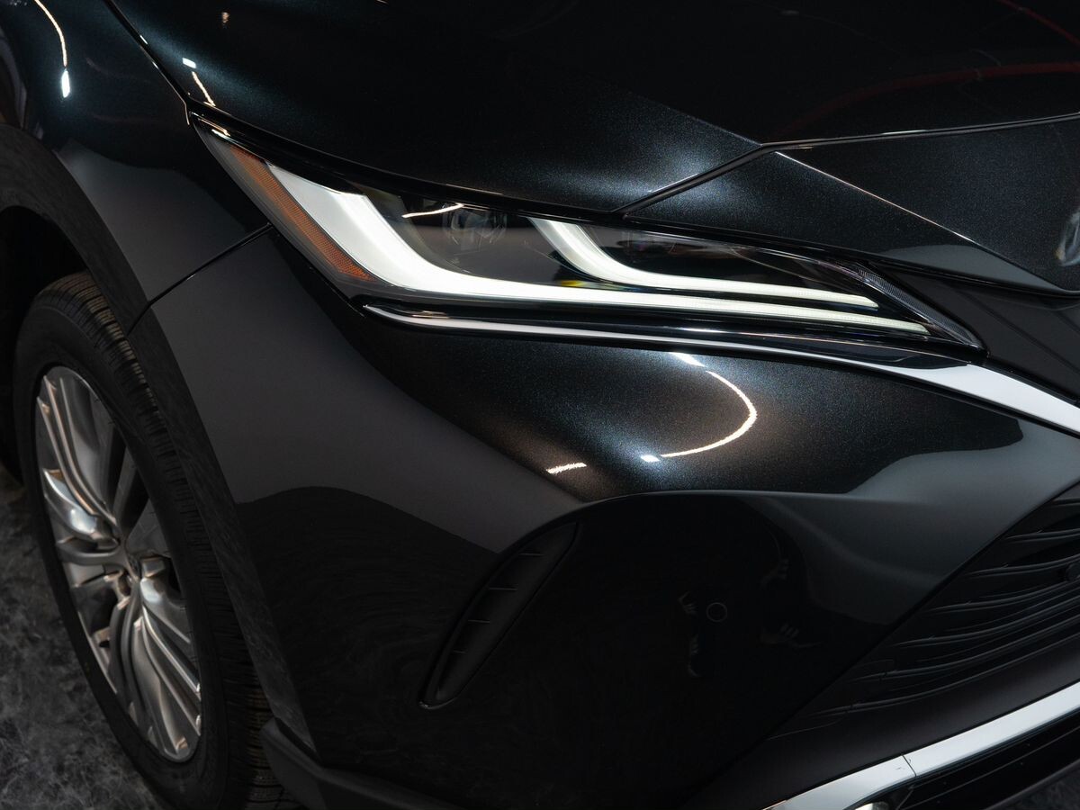 Toyota Harrier 2020 - фото автомобиля