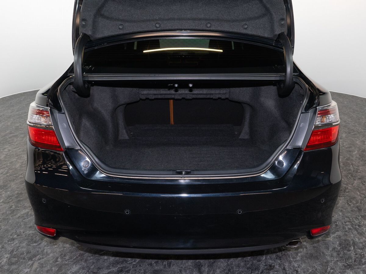 Toyota Camry 2017 - фото автомобиля