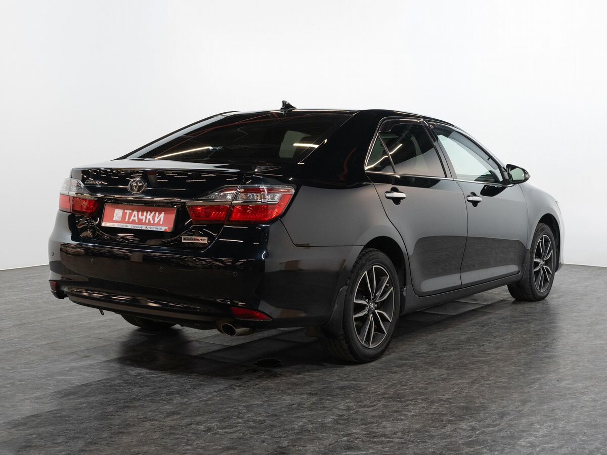 Toyota Camry 2017 - фото автомобиля