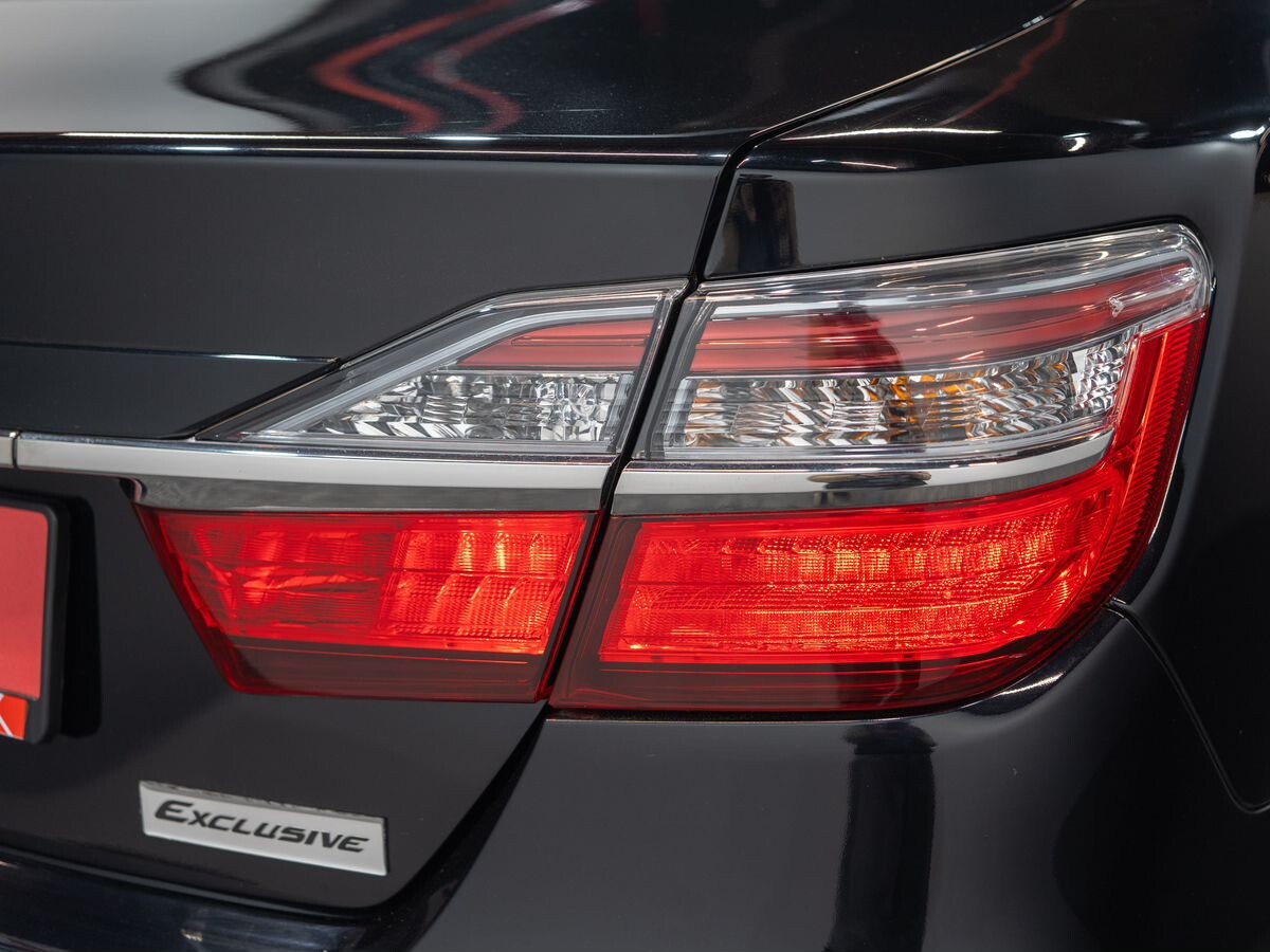 Toyota Camry 2017 - фото автомобиля