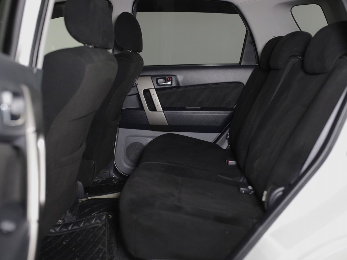 Toyota Rush 2013 - фото автомобиля