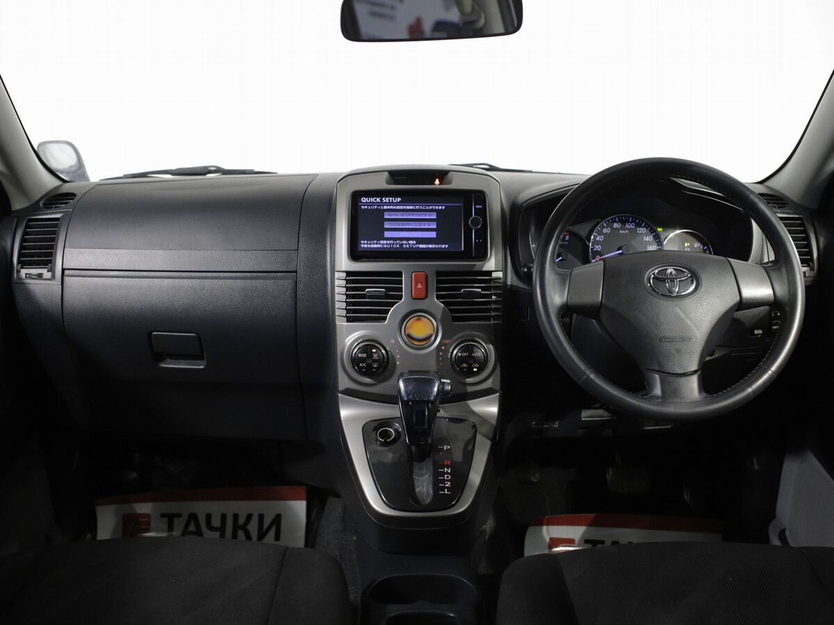 Toyota Rush 2013 - фото автомобиля