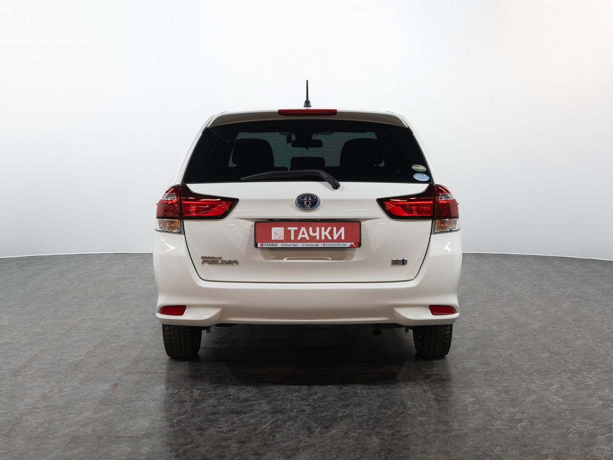 Toyota Corolla 2018 - фото автомобиля