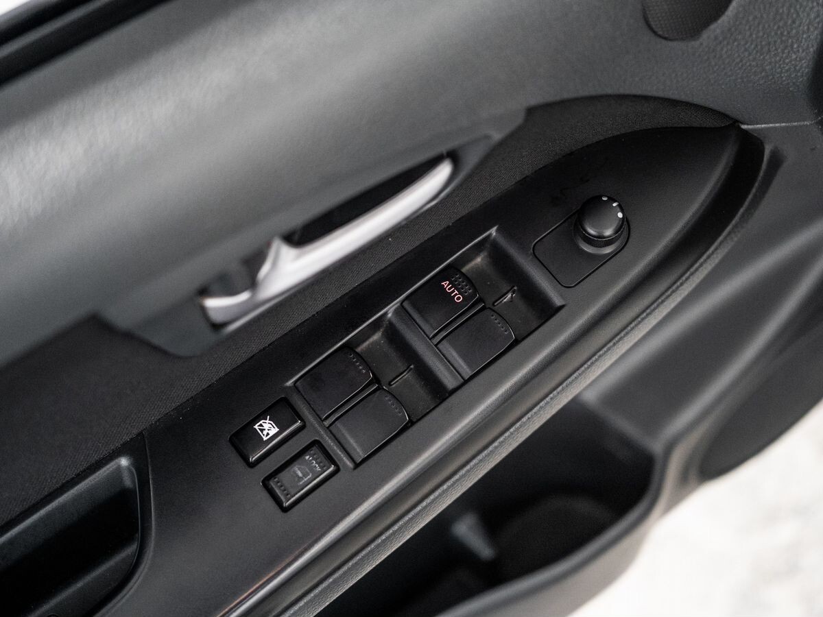 Suzuki SX4 2008 - фото автомобиля