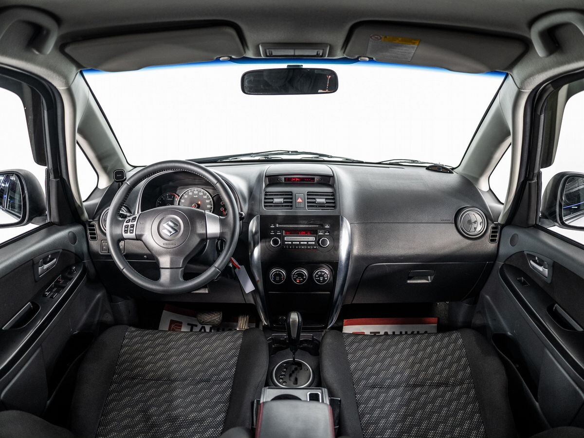 Suzuki SX4 2008 - фото автомобиля
