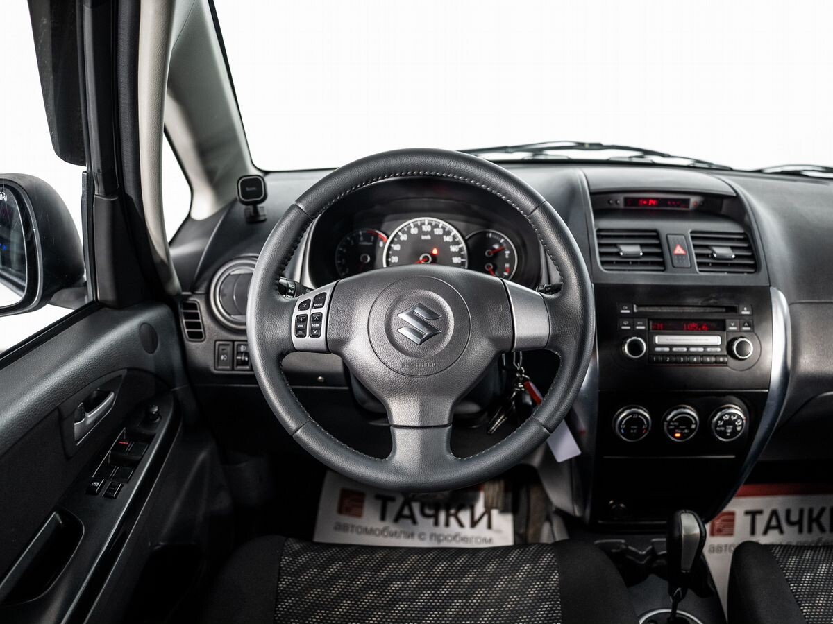 Suzuki SX4 2008 - фото автомобиля