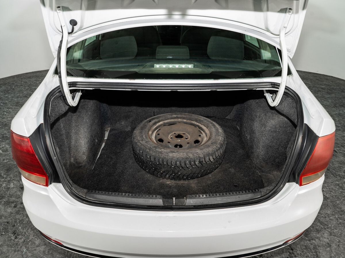 Volkswagen Polo 2019 - фото автомобиля