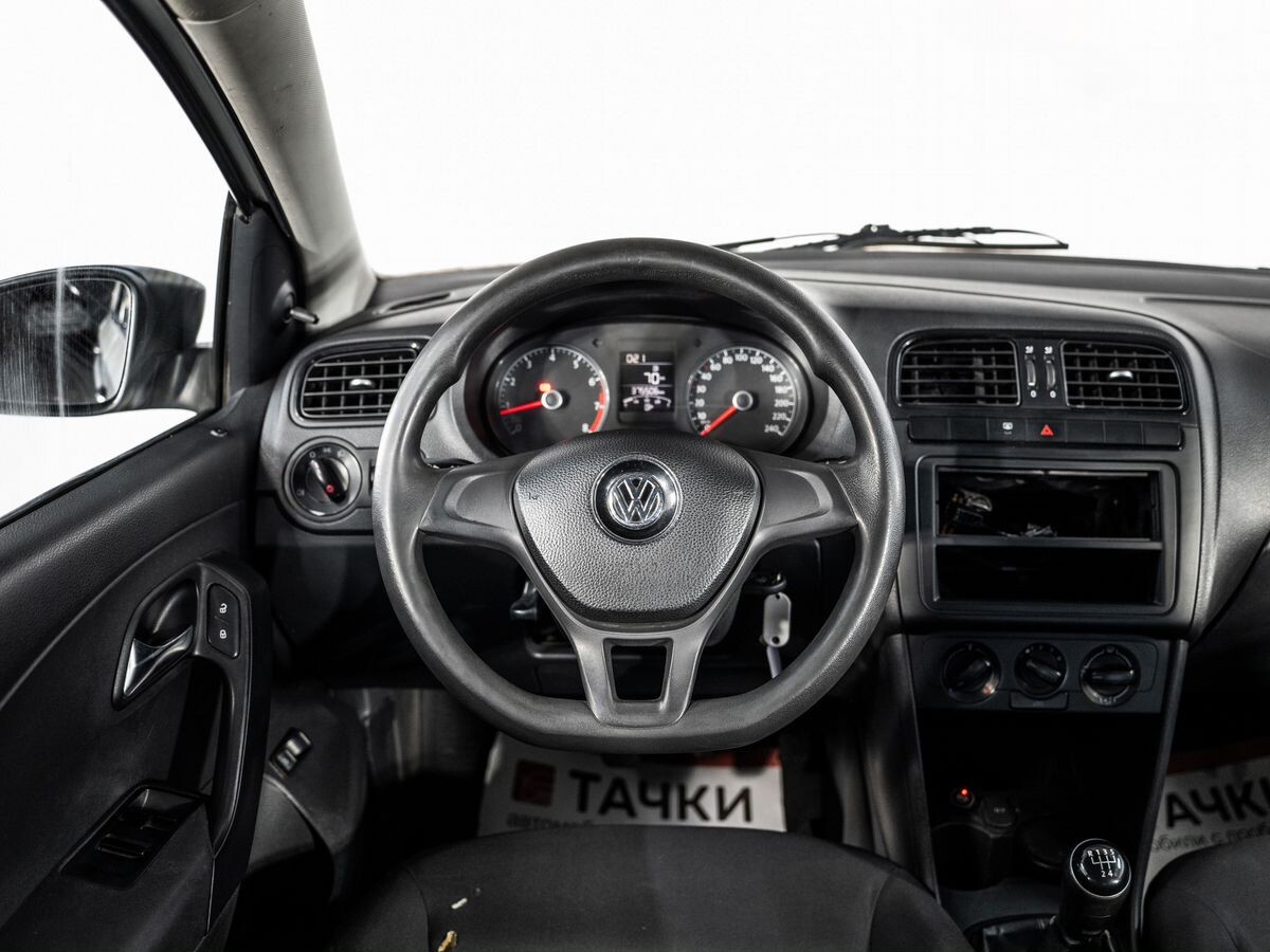 Volkswagen Polo 2019 - фото автомобиля