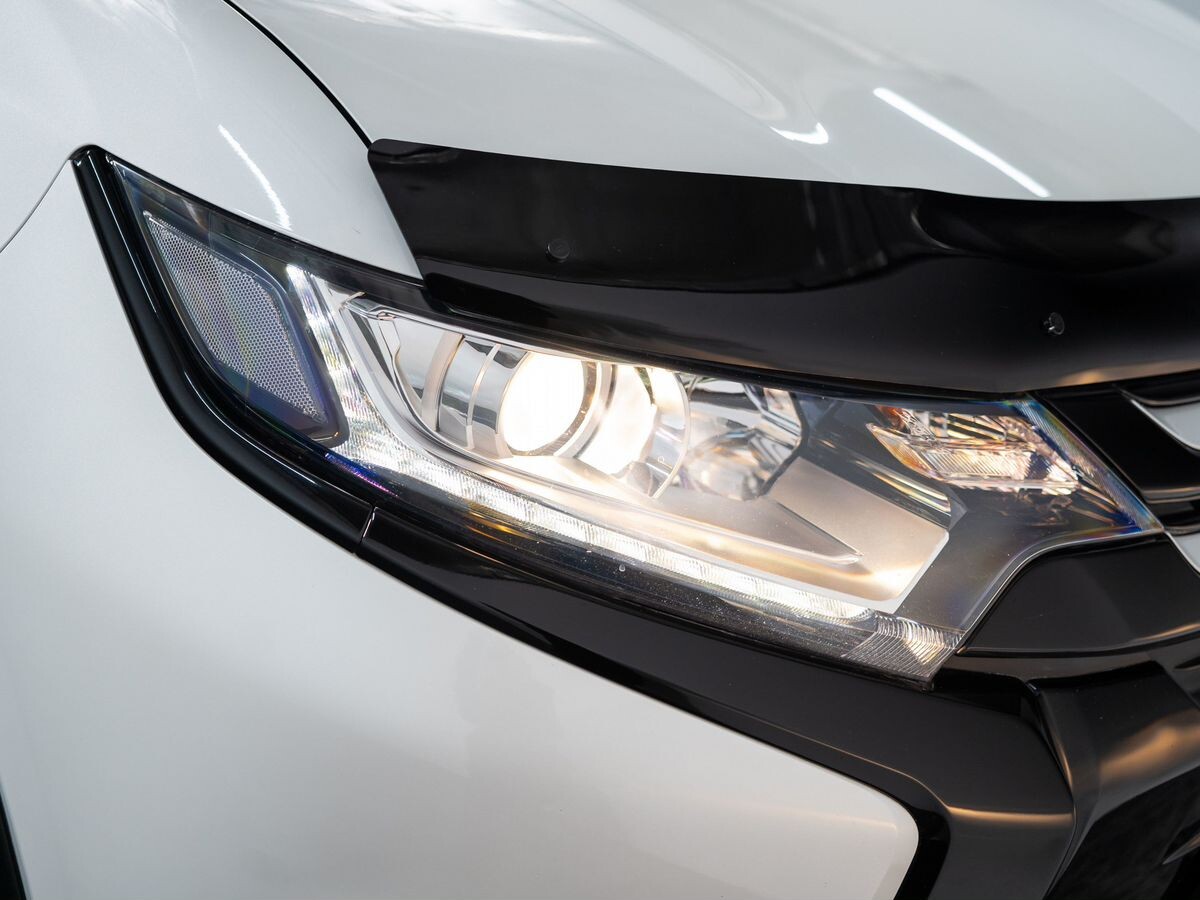 Mitsubishi Outlander 2016 - фото автомобиля