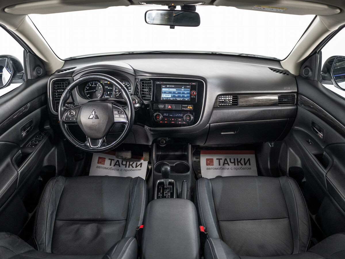 Mitsubishi Outlander 2016 - фото автомобиля