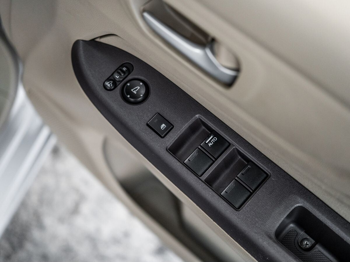 Honda N-WGN 2018 - фото автомобиля