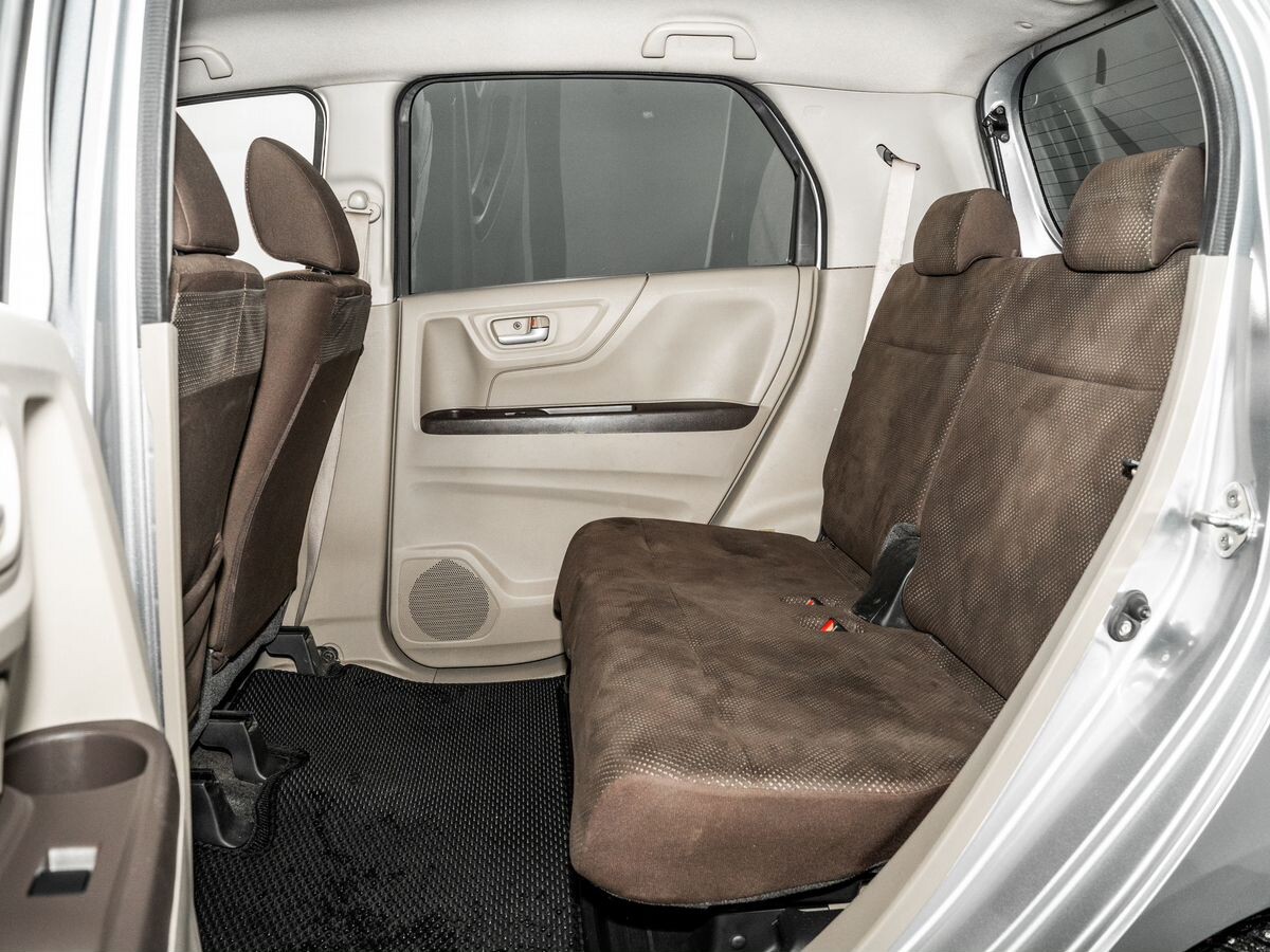 Honda N-WGN 2018 - фото автомобиля