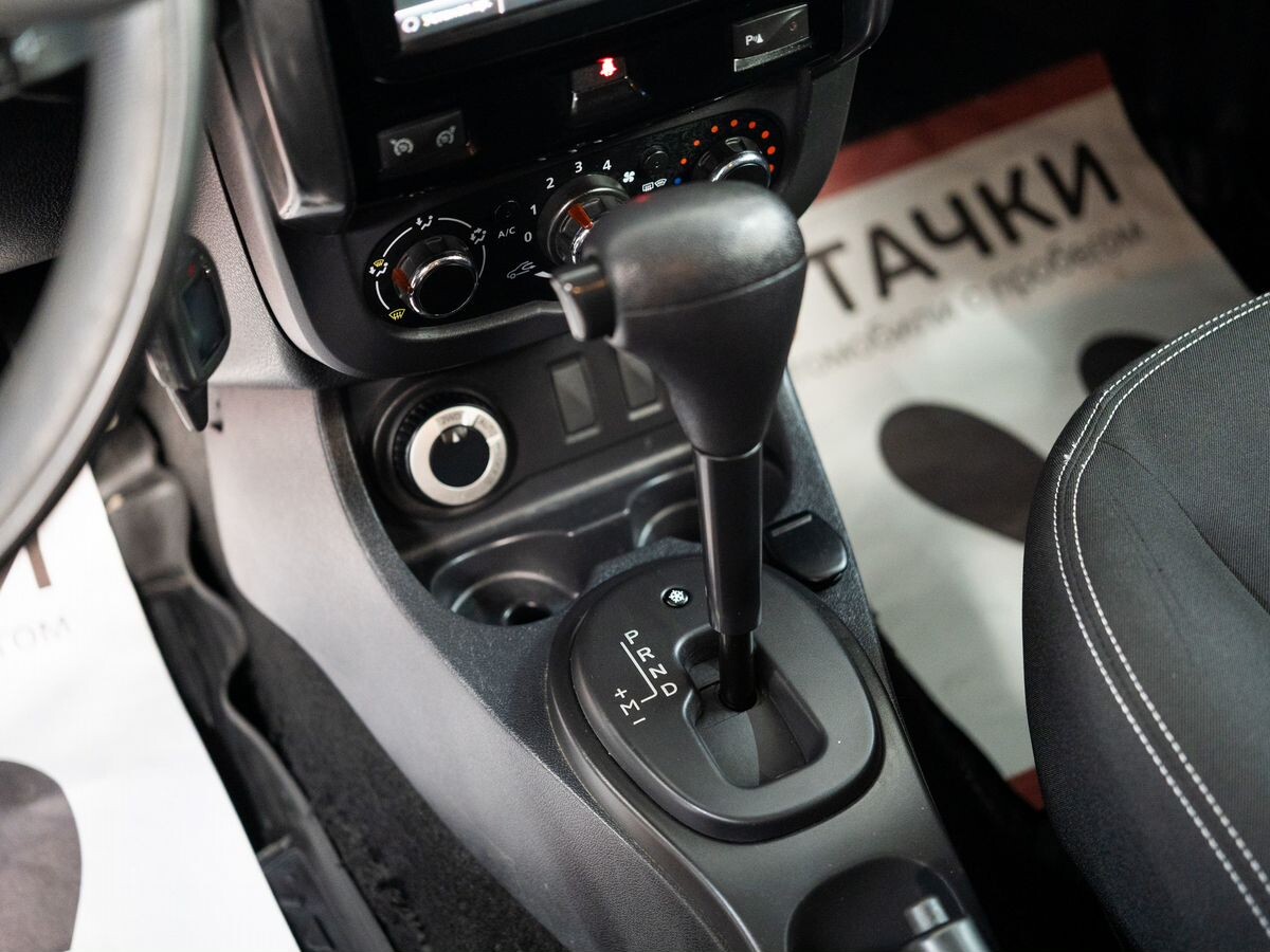 Renault Duster 2016 - фото автомобиля