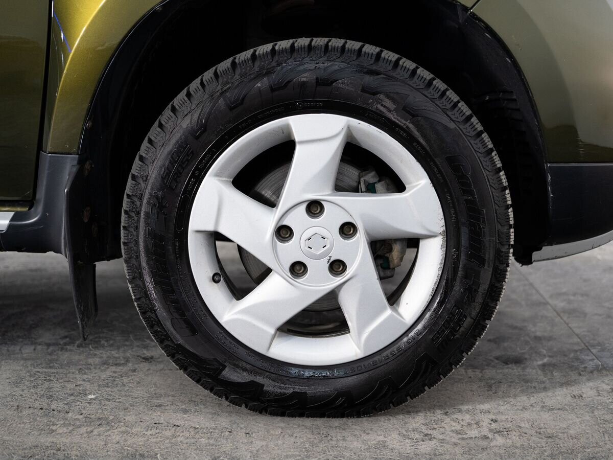 Renault Duster 2016 - фото автомобиля