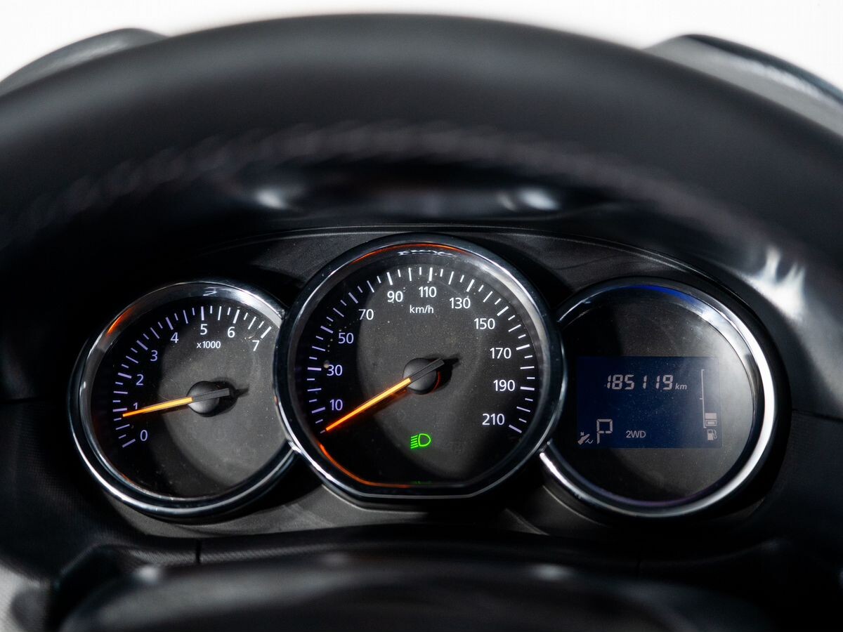 Renault Duster 2016 - фото автомобиля