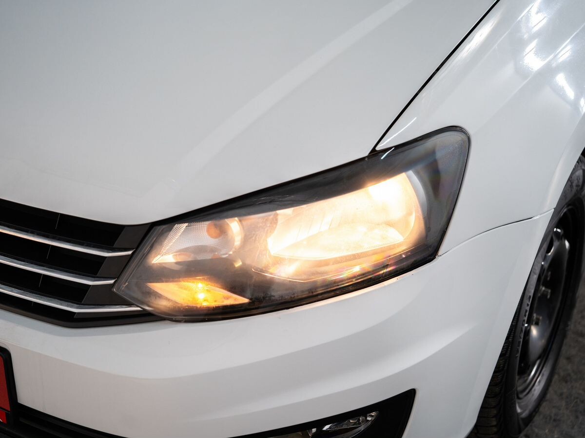 Volkswagen Polo 2020 - фото автомобиля