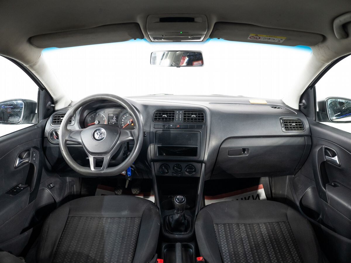 Volkswagen Polo 2020 - фото автомобиля