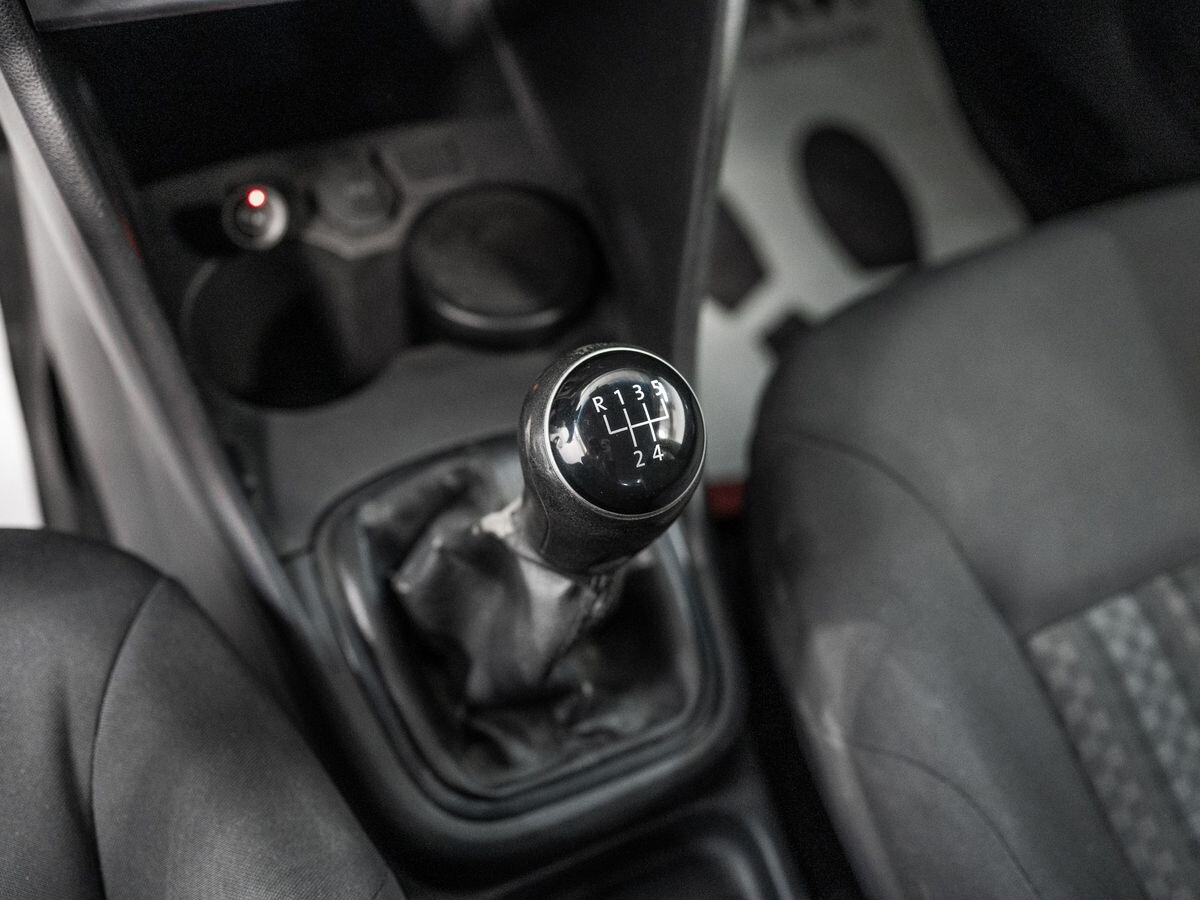 Volkswagen Polo 2020 - фото автомобиля