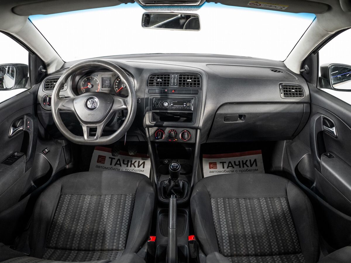 Volkswagen Polo 2020 - фото автомобиля