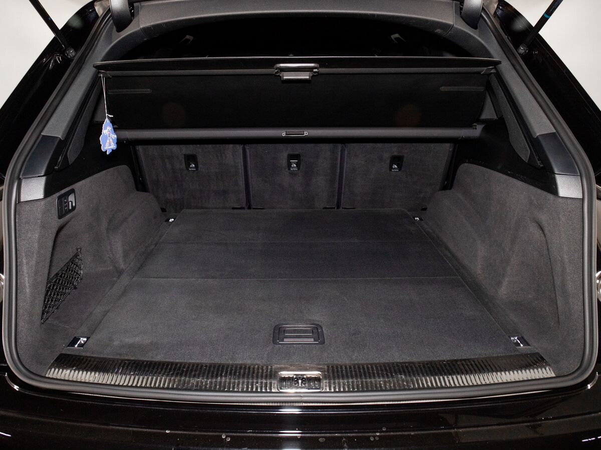 Audi Q7 2015 - фото автомобиля