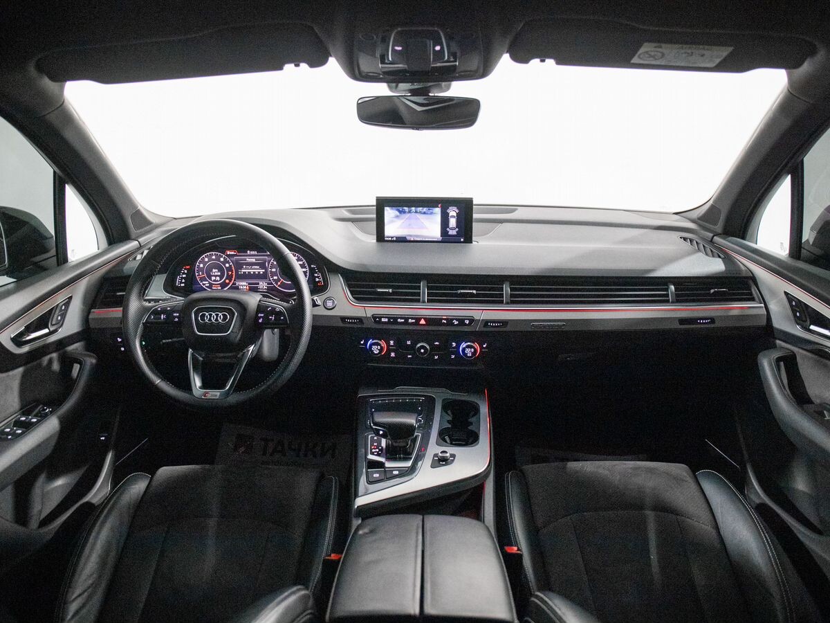 Audi Q7 2015 - фото автомобиля