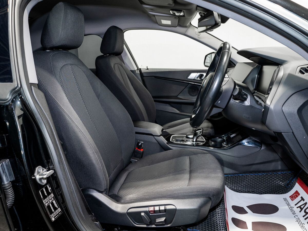 BMW 2 серии 2020 - фото автомобиля