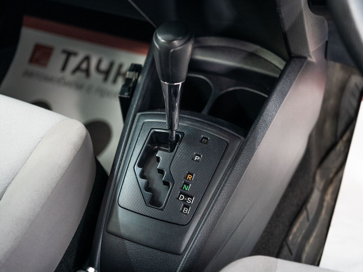 Toyota Corolla 2017 - фото автомобиля